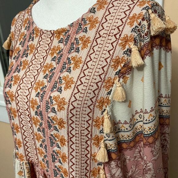AE Boho Patterned Tassel Balloon Sleeve Peasant Peplum Top Sz M Festival Artsy - Picture 3 of 12